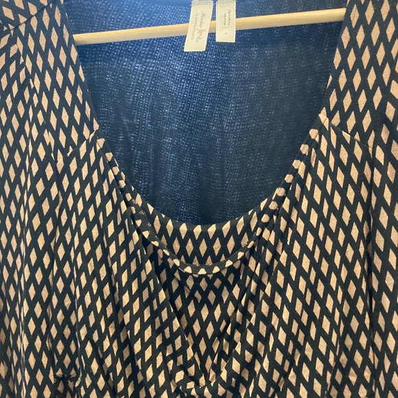 Anthropologie (Meadow Rue) long sleeve top black/beige lined to waist - Picture 3 of 6